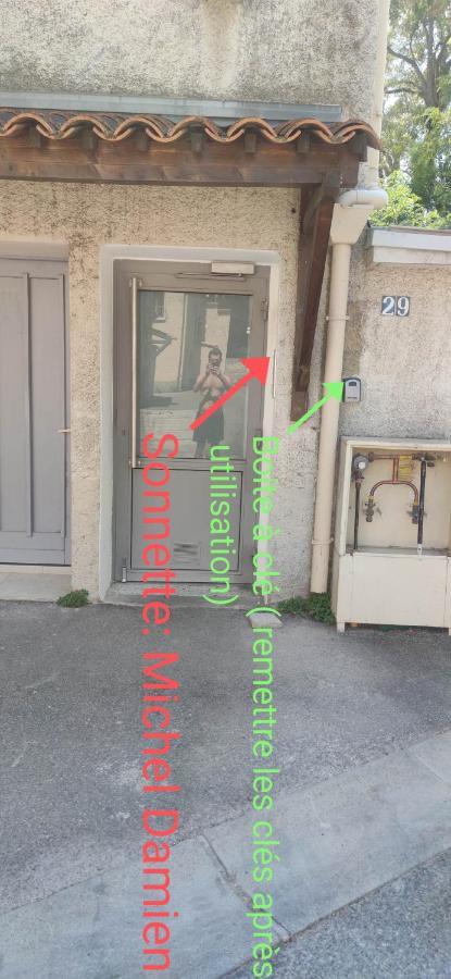 Logement Chambre Seul En Supplement Ou Dortoir Mixte Roquemaure  Eksteriør billede