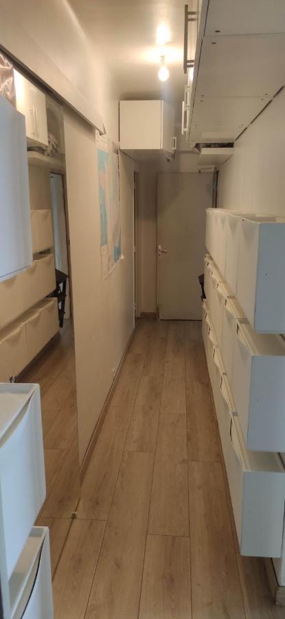 Logement Chambre Seul En Supplement Ou Dortoir Mixte Roquemaure  Eksteriør billede